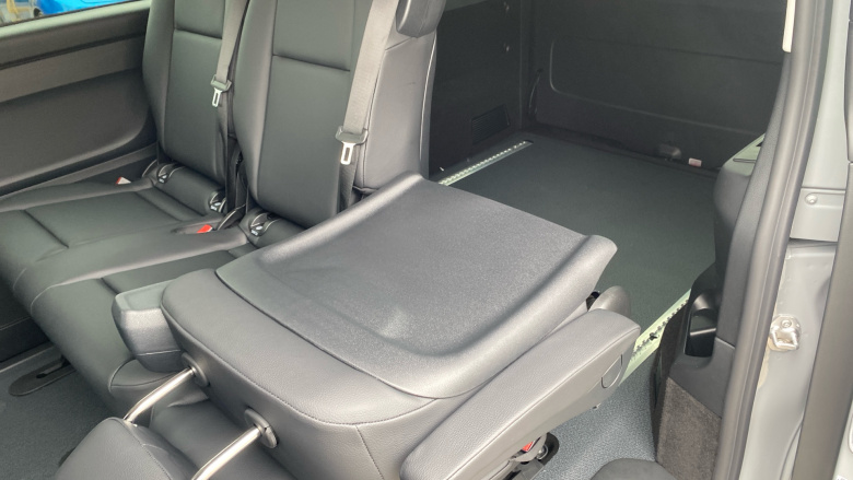 Mercedes-Benz Vito L2 Diesel Rwd 119CDI Select Crew Van 9G-Tronic